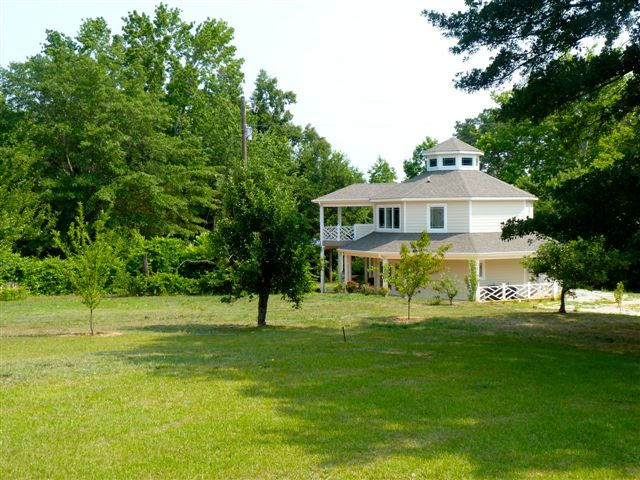 Lake Hartwell Cottage